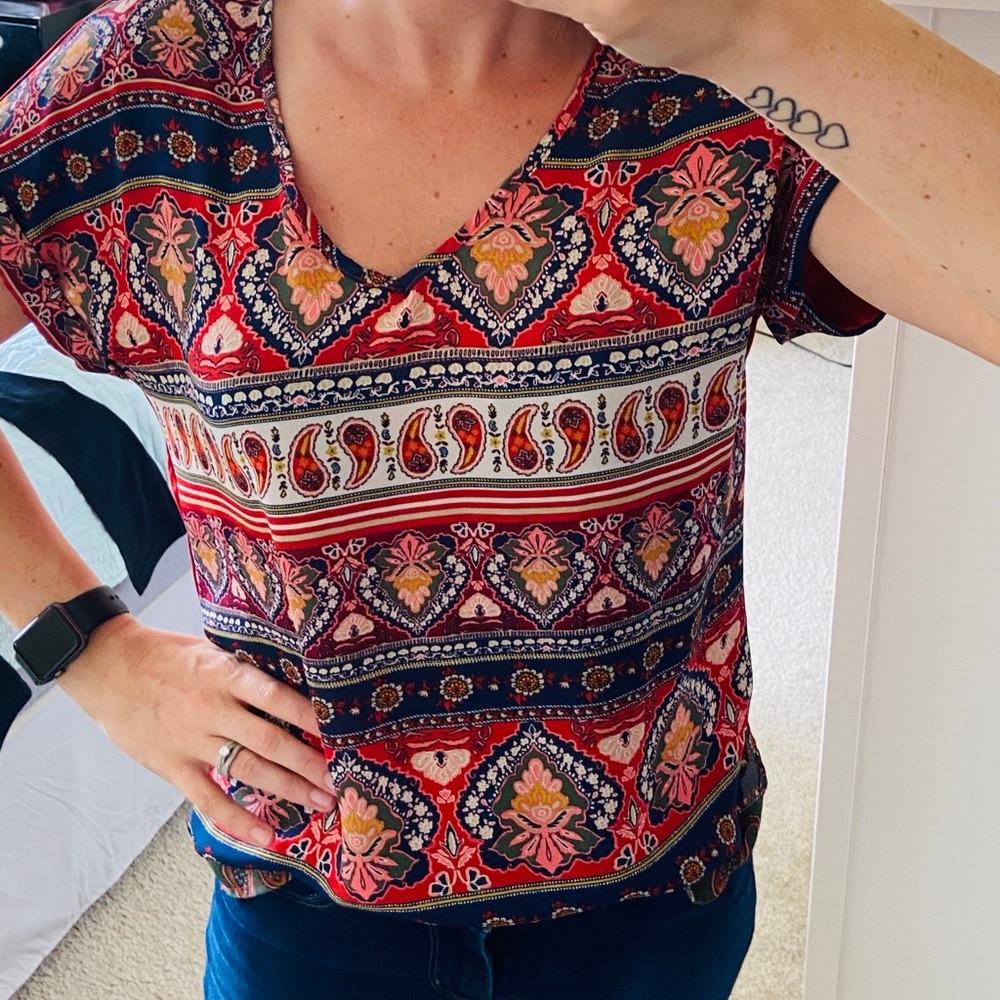 Design Short Sleeve Blouse